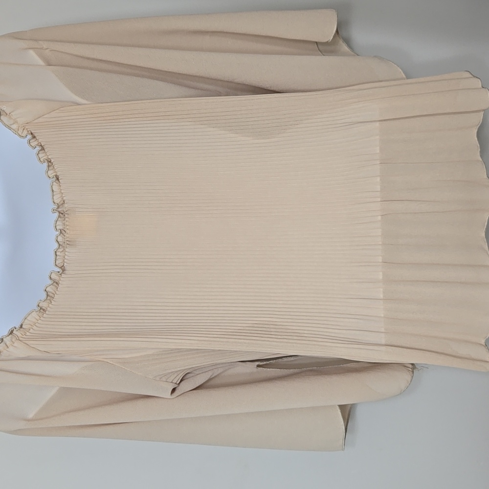 C.O.C Blouse - Picture 4 of 5